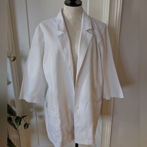 Peaches Uniforms White Professional Coat